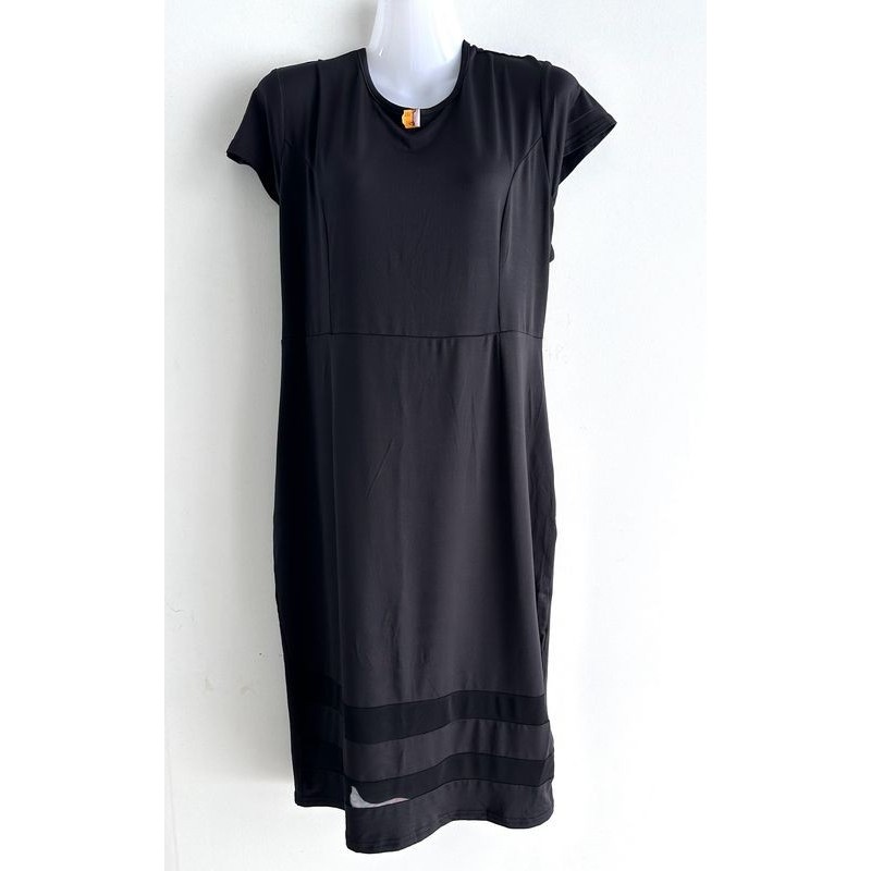 Robe noire extensible